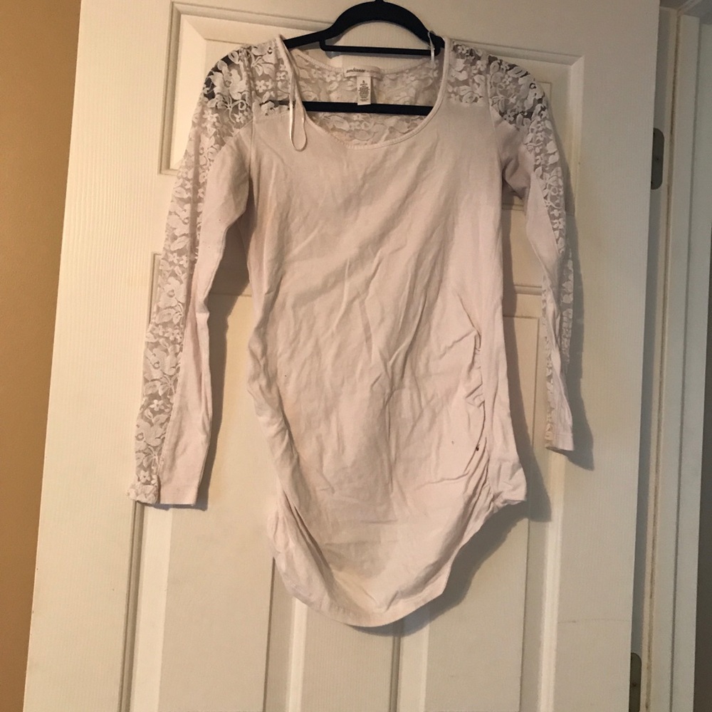 Maternity shirt.